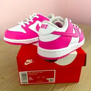 Nike Dunks, girls size 9, brand new and never worn!